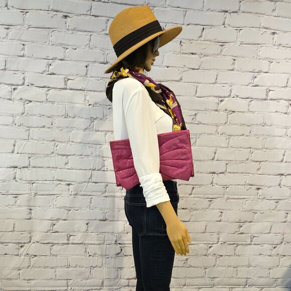 BETSEY JOHNSON - Vintage pink/purple front bow clutch bag with sparkle detail - Picture 7 of 8